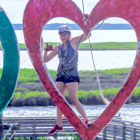 Meet your Posher, Sabrina - Picture 1 of 1